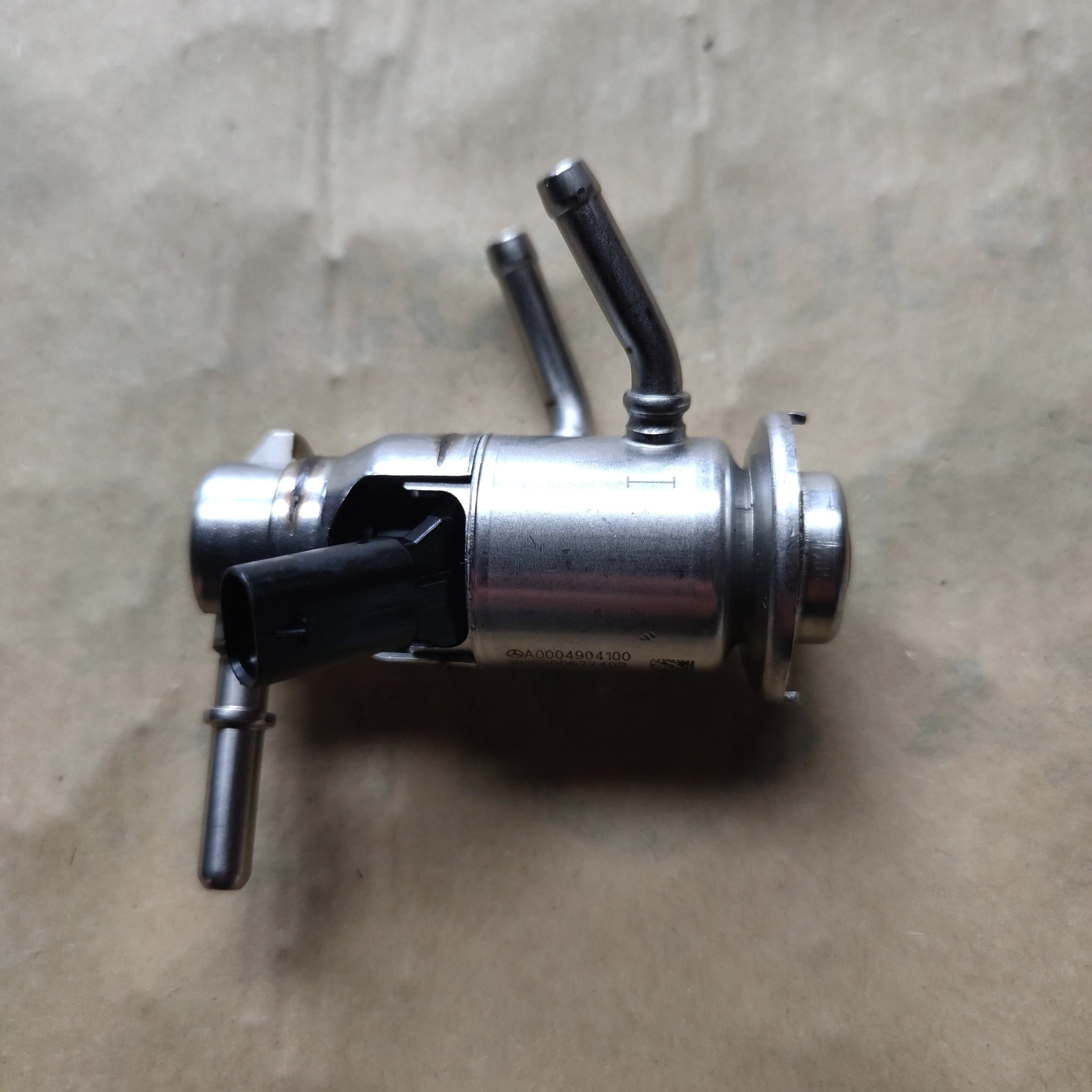 Injecteur AdBlue A0004900200 Compatible Mercedes Sprinter 2500/3500 3.0L Diesel